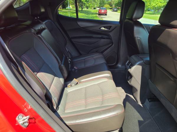 2022 Chevrolet Equinox RS AWD - $22,900 (Redford)