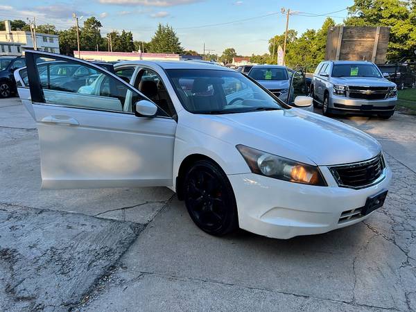 2009 Honda Accord EX PRICED TO SELL! - $8,999 (2604 Teletec Plaza Rd. Wake Forest, NC 27587)