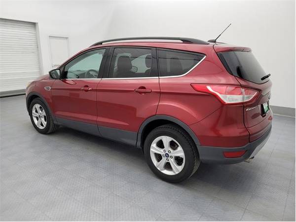 2016 Ford Escape SE - SUV (Ford Escape Red)