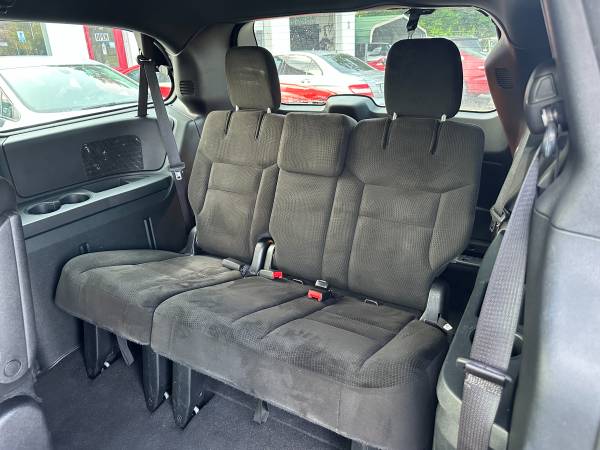 2015 Dodge Grand Caravan SXT*Extra Clean*Nice Ride*107K - $9,995 (Vinton Auto Sales LLC (2446 E Washington Ave Vinton VA 24179)