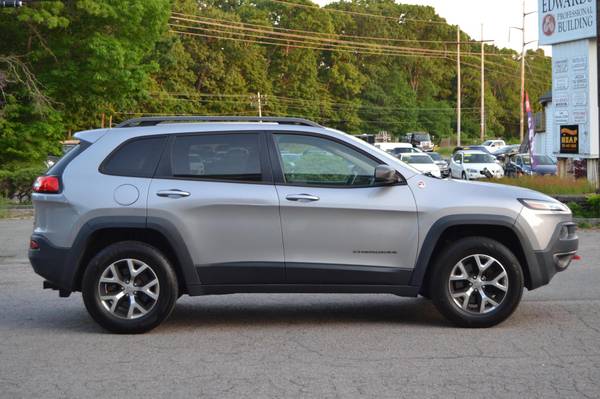 2015 Jeep Cherokee - Financing Available! - $15,499