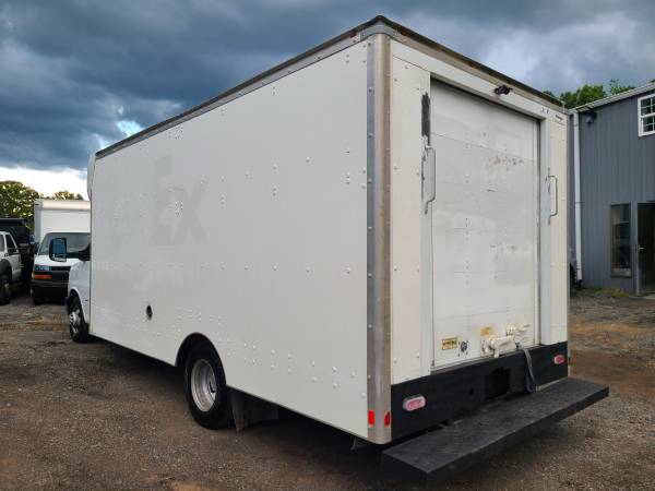 2019 Chevrolet Express G3500 3500 16.5 ft Cutaway Delivery Box Truck - $23,700 (Peachland)