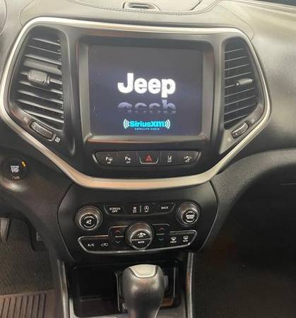 2016 Jeep Cherokee - Financing Available! - $19995.00