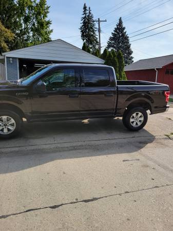 2020 Ford F150 xlt. 63k miles - $32,000 (Riverview)