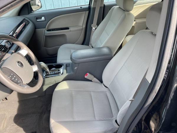 2008 Mercury Sable FWD - $2,900 (+ Auto Bid Center)