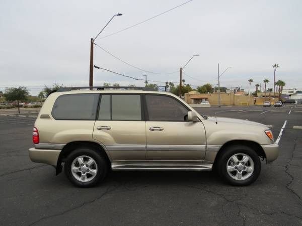 2003 TOYOTA LAND CRUISER 4DR 4WD with 3-point adjustable seat belts at all p - $13950.00 (phoenix)