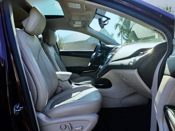 2019 Lincoln MKC RESERVE LEATHER LOW MILES SUNROOF FREE SHIPPING IN FLORIDA - $25,995 (+ Gulf Coast Auto Brokers)