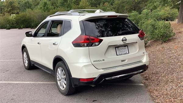 2019 Nissan Rogue FWD 4D Sport Utility / SUV SV (call 205-793-9943)