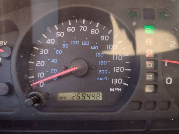 2000 Toyota Land Cruiser - $10,991 (NORTH HOLLYWOOD)