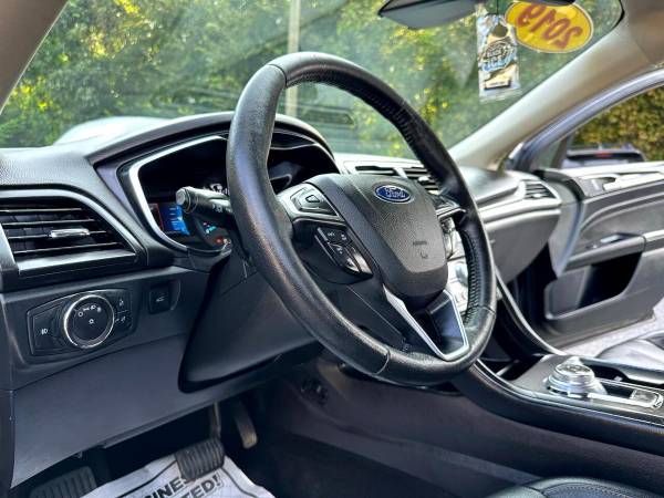 2019 Ford Fusion Titanium AWD - $18,450 (+ Tennessee Auto Network)