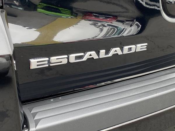 *2018* *Cadillac* *Escalade ESV* *Premium Luxury 2WD* - $48,688 (_Cadillac_ _Escalade ESV_ _SUV_)