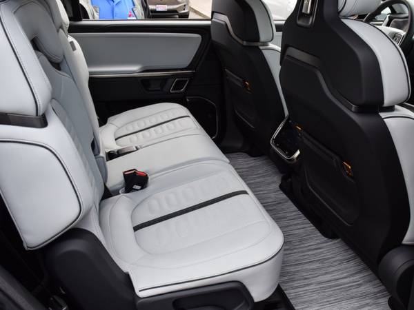 2023 Rivian R1S Adventure Package - White Leather Interior, No PST - $137,995 (IN-House Financing Available in Port Coquitlam)