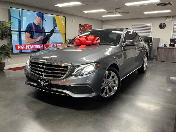 2017 Mercedes-Benz E 300 E300 E-Class  Sedan Sedan - $23,689 (Autos Of Chicago)