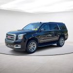 2017 GMC Yukon SLT 4WD w/ Nav Sunroof  3rd Row (GMC Yukon SUV)