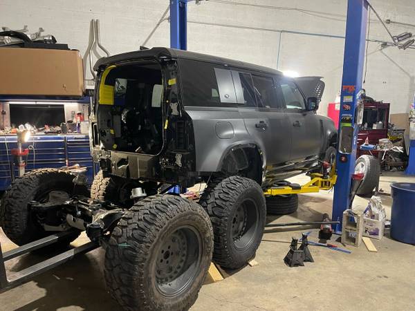 2023 Land Rover Defender * 6X6 Carpathian V8 5.0L * CUSTOMIZATIONS (West Palm Beach)