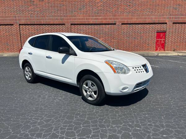 2010 NISSAN ROGUE SL  All Wheel Drive  ... LOW MILES .... CLEAN TITLE - $7,977 (Charlotte)