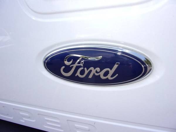 2015 Ford F-250 Super Duty XL 4x4 2dr Regular Cab 8 ft. LB Pickup - $16995.00