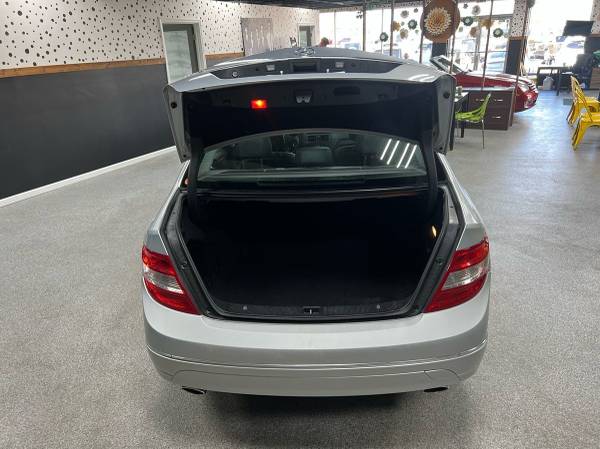 2008 Mercedes-Benz C300 C 300 Sport Sedan Sedan - $10,991 (Trade Guru)