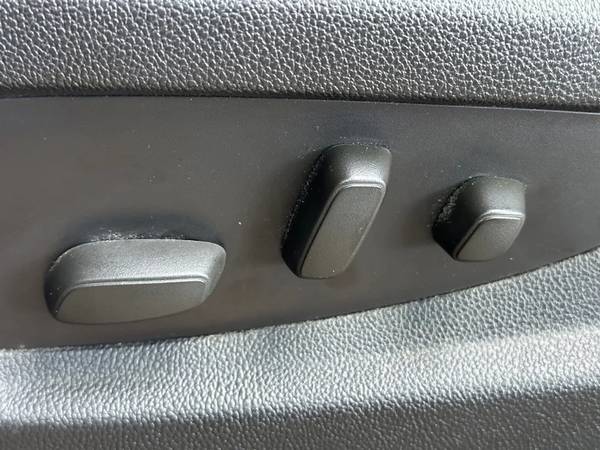 2015 ChevroletSilverado 1500 LTZ Navigation BedLiner TowPackage LIFTED - $27,800 (OKEECHOBEE)