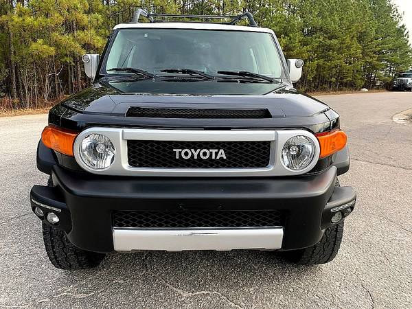 2013 Toyota FJ Cruiser  PRICED TO SELL! - $22,999 (2604 Teletec Plaza Rd. Wake Forest, NC 27587)