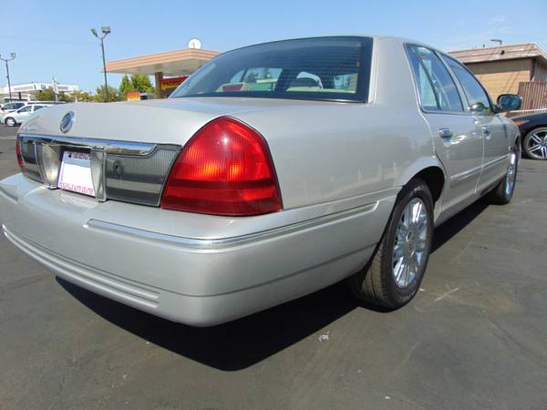 2008 Mercury Grand Marquis 4dr Sdn LS - $6,995 (Roseville Auto Center)