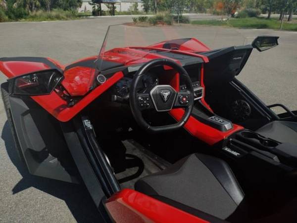 2021 Polaris SLINGSHOT SL AUTOMATIC RUNS GREAT FREE SHIPPING IN FLORIDA SL - $20,995 (+ Gulf Coast Auto Brokers)