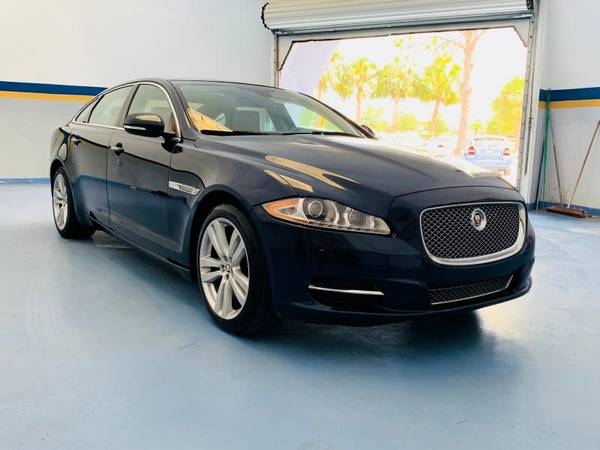 2013 Jaguar XJ XJL Portfolio AWD - $17,500