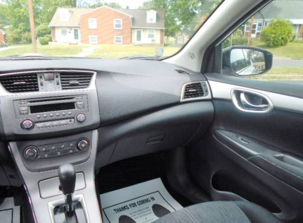 2014 Nissan Sentra SV (38 mpg. hwy.)(automatic) - $7,995 (Roanoke)