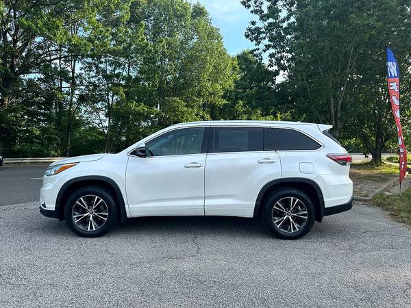 2016 Toyota Highlander XLE PRICED TO SELL! - $18,999 (2604 Teletec Plaza Rd. Wake Forest, NC 27587)