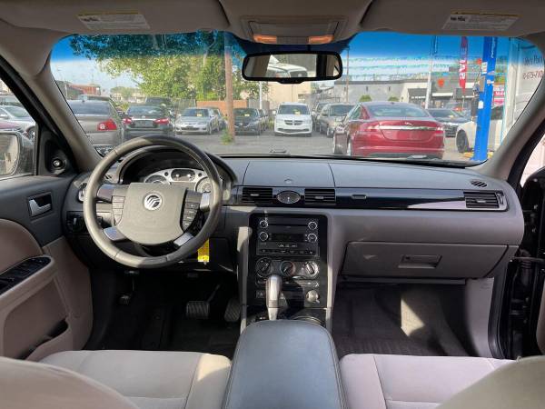 2008 Mercury Sable FWD - $2,900 (+ Auto Bid Center)