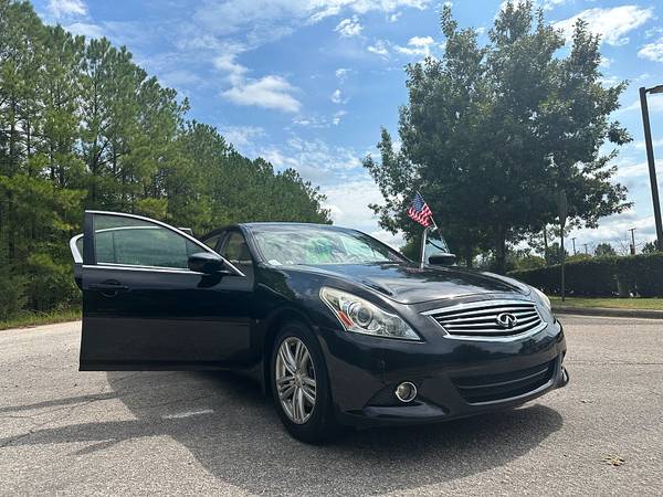 2015 Infiniti Q40 Q 40 Q-40  PRICED TO SELL! - $16,499 (2604 Teletec Plaza Rd. Wake Forest, NC 27587)