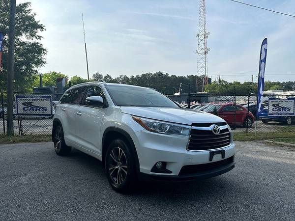 2016 Toyota Highlander XLE PRICED TO SELL! - $18,999 (2604 Teletec Plaza Rd. Wake Forest, NC 27587)