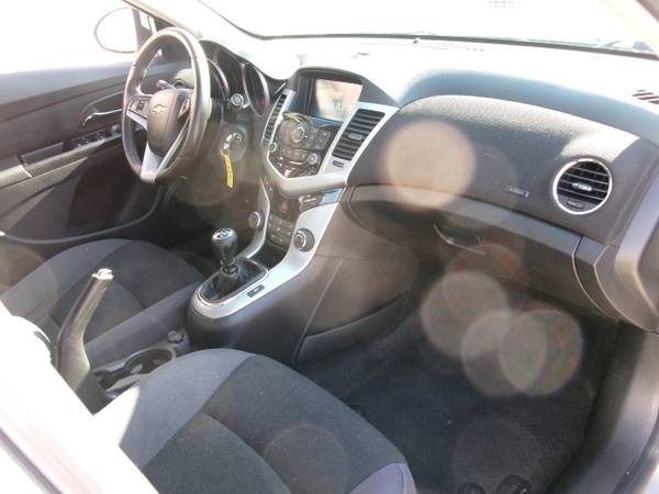 2014 Chevrolet Cruze ECO Manual - $3,600 (Wilmington)