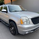 2013 GMC YUKON XL SLT 4WD 4DR 1500 3RD ROW SEATING/CLEAN CARFAX - $12,995