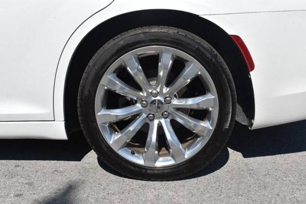 2015 Chrysler 300 C Platinum 4dr Sedan - $16,990 (+ Alpha Motors TN)