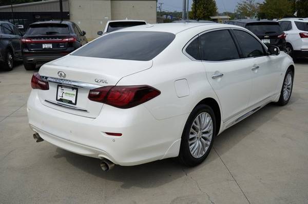 2016 INFINITI Q70L - $23,999