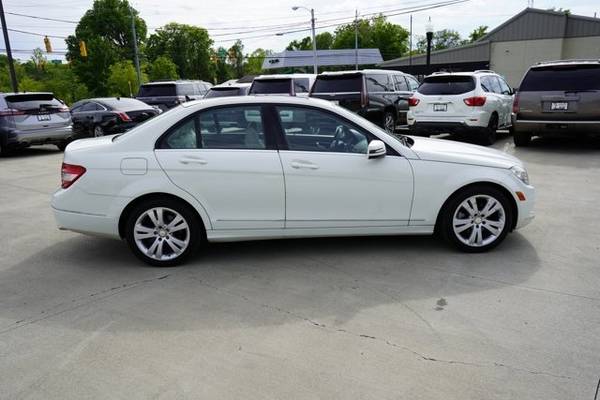 2010 Mercedes-Benz C-Class C 300 Luxury - $13,997