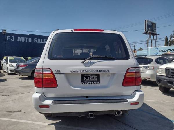 2000 Toyota Land Cruiser - $10,991 (NORTH HOLLYWOOD)