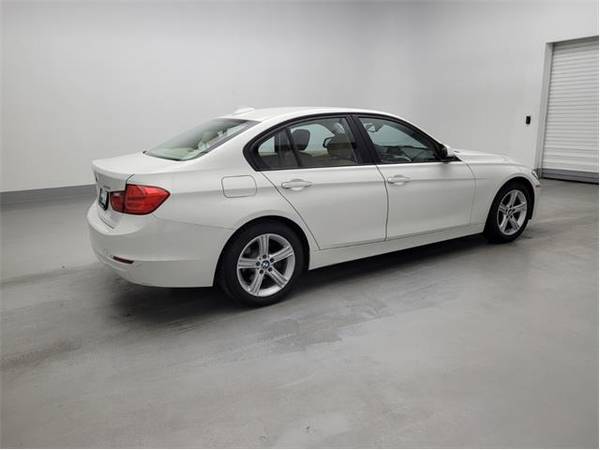 2015 BMW 328i  - sedan (BMW 328i White)