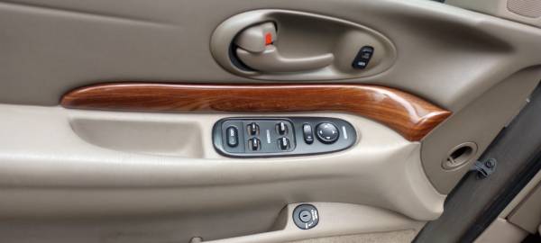 2003 Buick Le Sabre - $4,000 (Aurora)