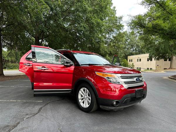 2013 Ford Explorer XLT PRICED TO SELL! - $11,499 (2604 Teletec Plaza Rd. Wake Forest, NC 27587)