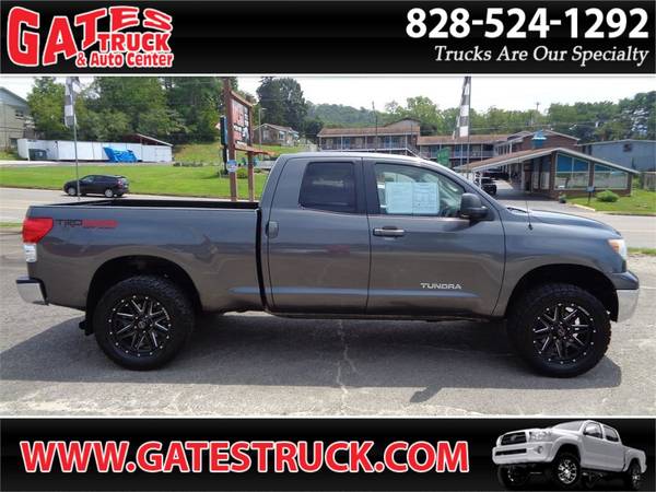 2012 Toyota Tundra Doublecab 4WD V8 SR5 TRD *Gray* - $22,995 (Franklin, North Carolina)