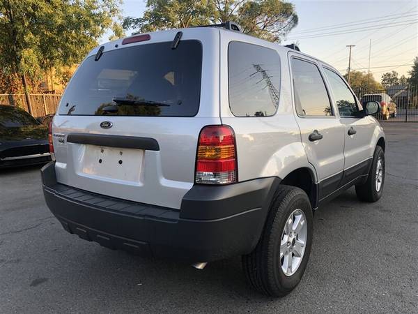 2006 Ford Escape FWD 4 Door Sport Utility Vehicle 2.3 4cyl*-*Drive S - $5,998 (Sacramento)