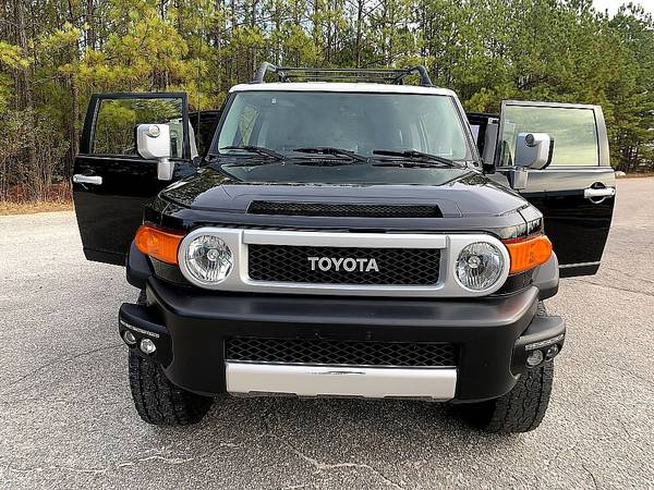 2013 Toyota FJ Cruiser  PRICED TO SELL! - $22,999 (2604 Teletec Plaza Rd. Wake Forest, NC 27587)