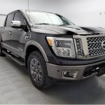 2017 Nissan Titan Crew Cab Platinum Reserve 5.5 ft - truck (Nissan Titan Black)