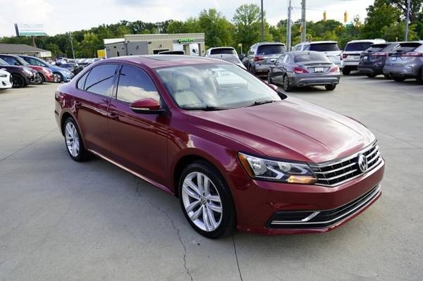 2012 Volkswagen Jetta Sedan SE PZEV - $10,999