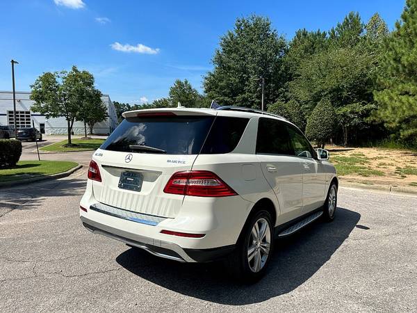 2012 Mercedes-Benz ML 350 BlueTEC PRICED TO SELL! - $13,999 (2604 Teletec Plaza Rd. Wake Forest, NC 27587)