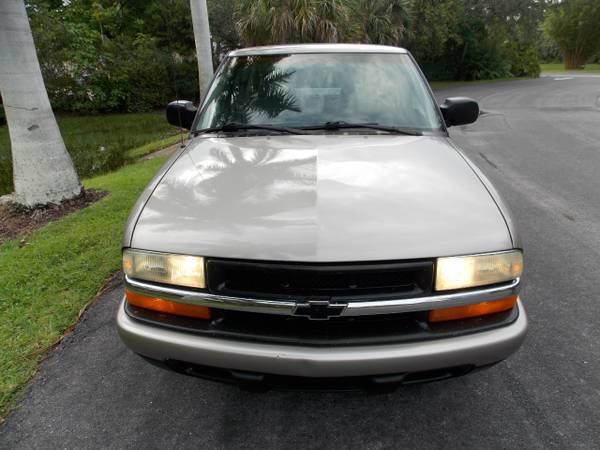 2003 Chevrolet S-10 Ext Cab 123 WB LS - $6,990 (Vero beach)