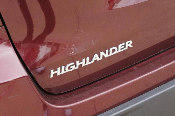 2019 Toyota Highlander LE Sport Utility 4D - WE FINANCE EVERYONE! (+ Lake City Investment - Denton)