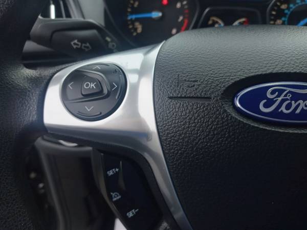 2015 Ford Escape SE AWD 4dr SUV - $14,995